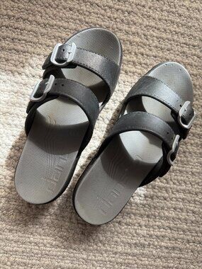 Dansko Women's Slip-On Adjustable Sandal Black - 40
